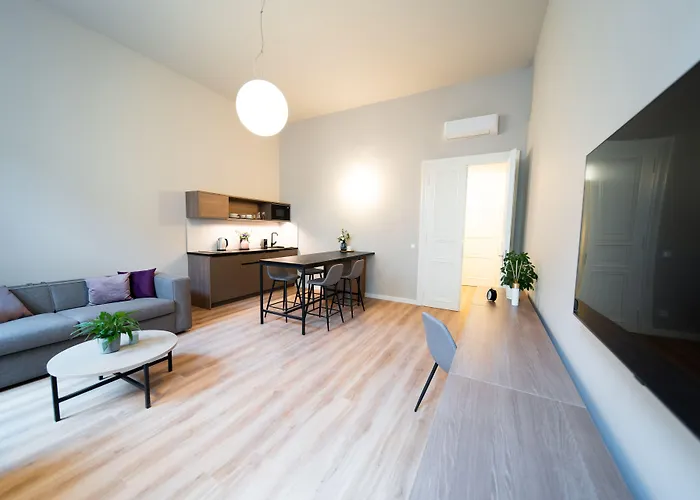 Karl By ZeitraumAlbergo